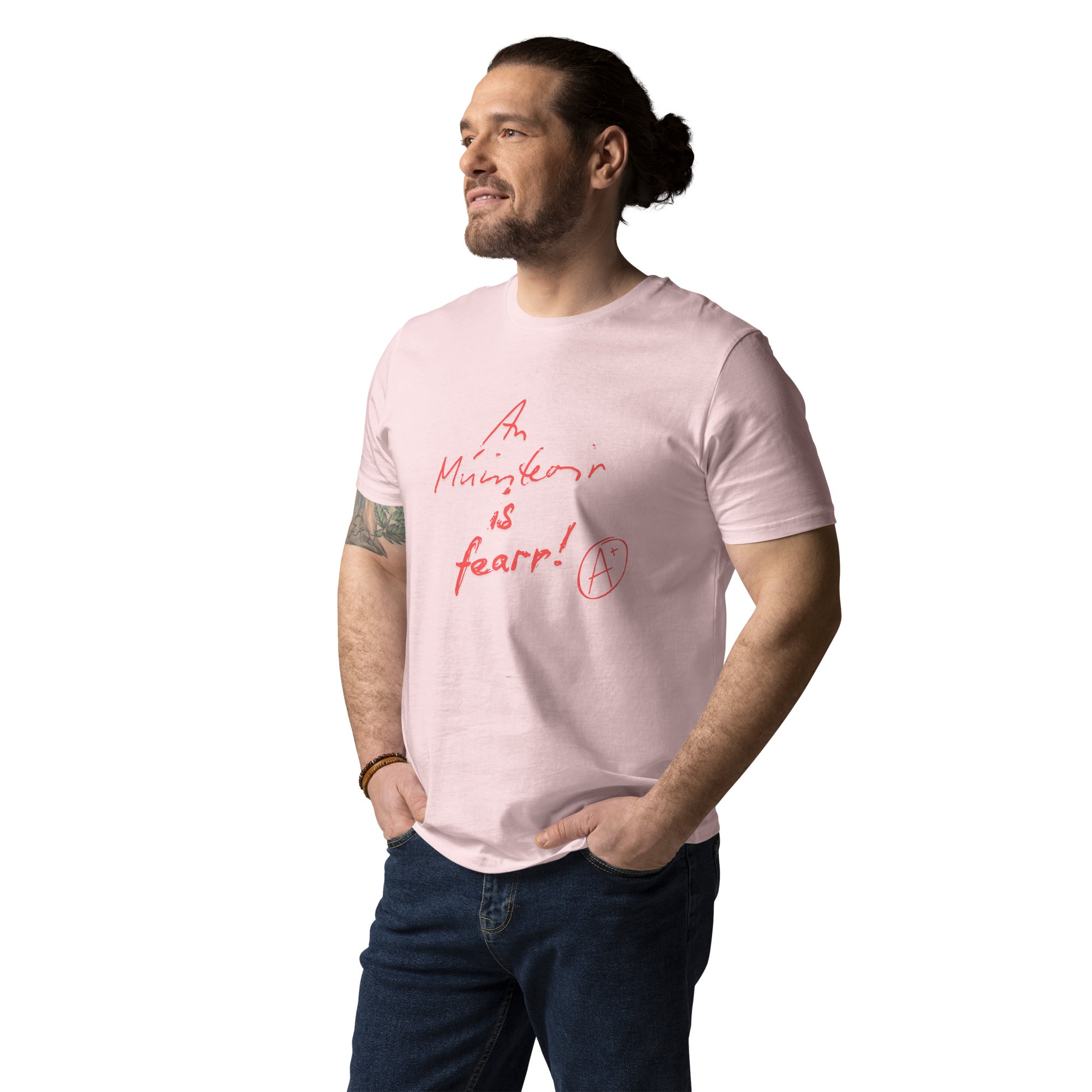 
Funny Irish slogan T-shirt in pink with ‘An muinteoir is fearr’ text