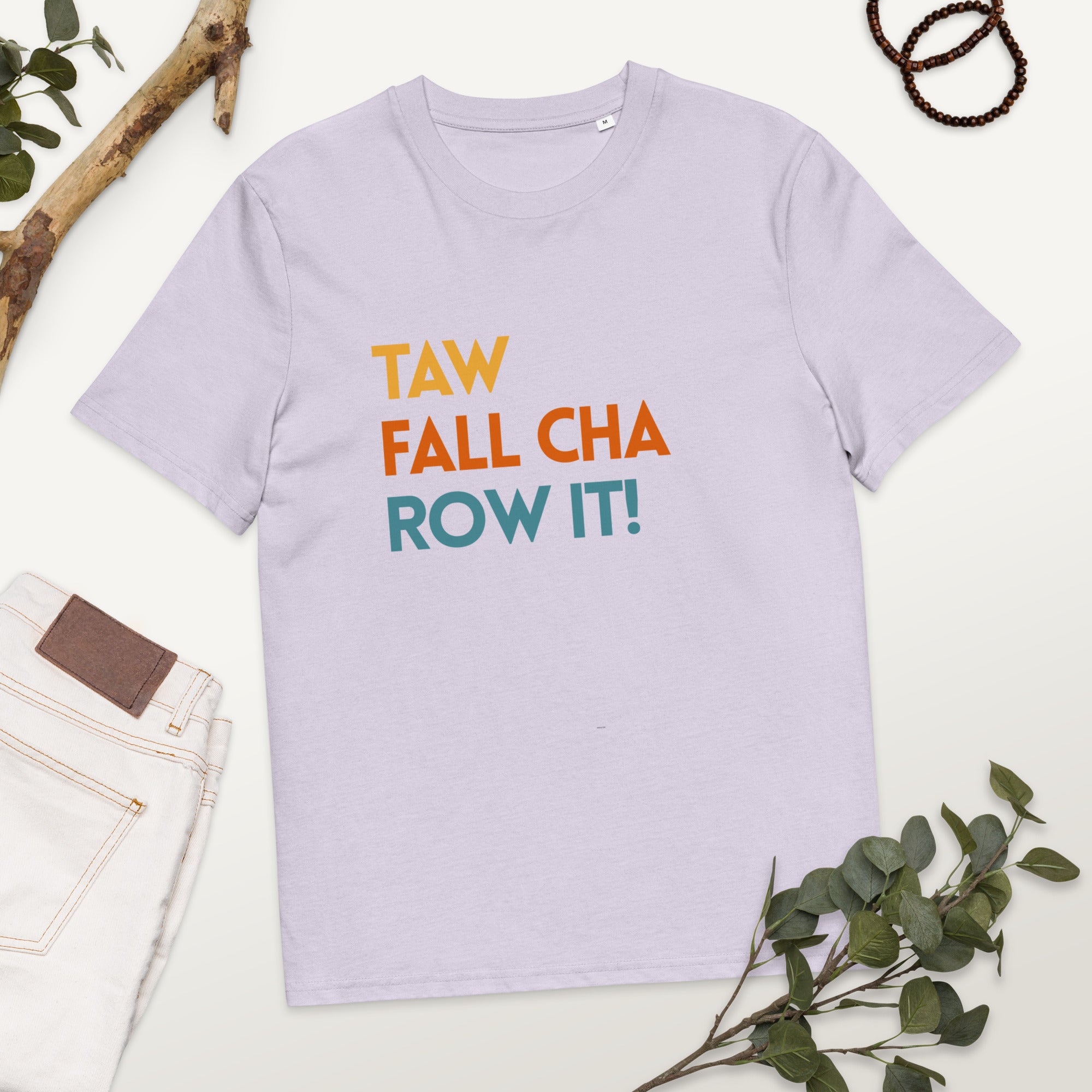 Funny Irish slogan T-shirt in lavender with ‘Ta failte romhat’ text